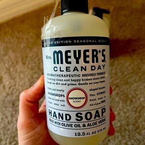 Mrs. Meyers Snowflake limited edition hand soap